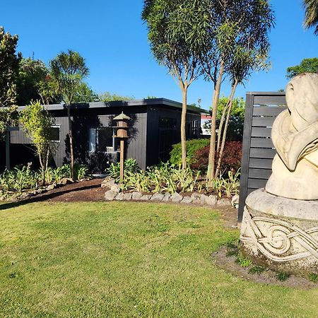 Bed and Breakfast Cedar House Gisborne Esterno foto