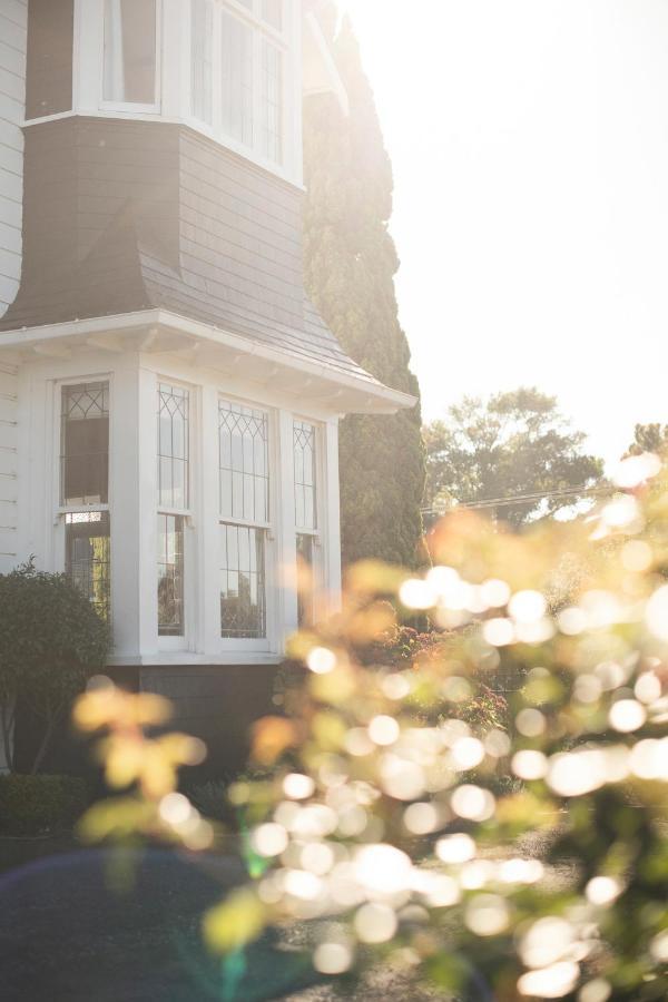 Bed and Breakfast Cedar House Gisborne Esterno foto