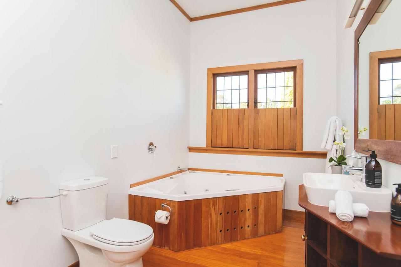 Bed and Breakfast Cedar House Gisborne Esterno foto
