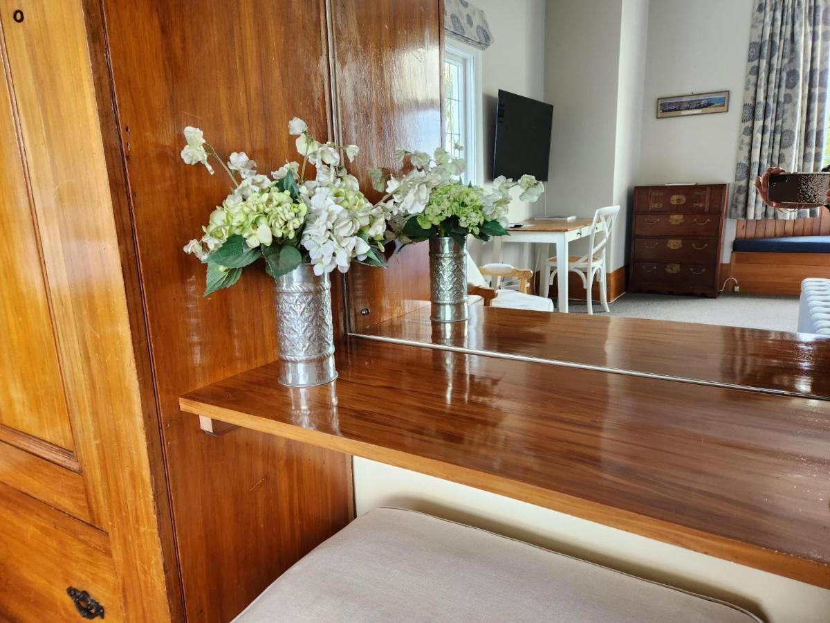 Bed and Breakfast Cedar House Gisborne Esterno foto