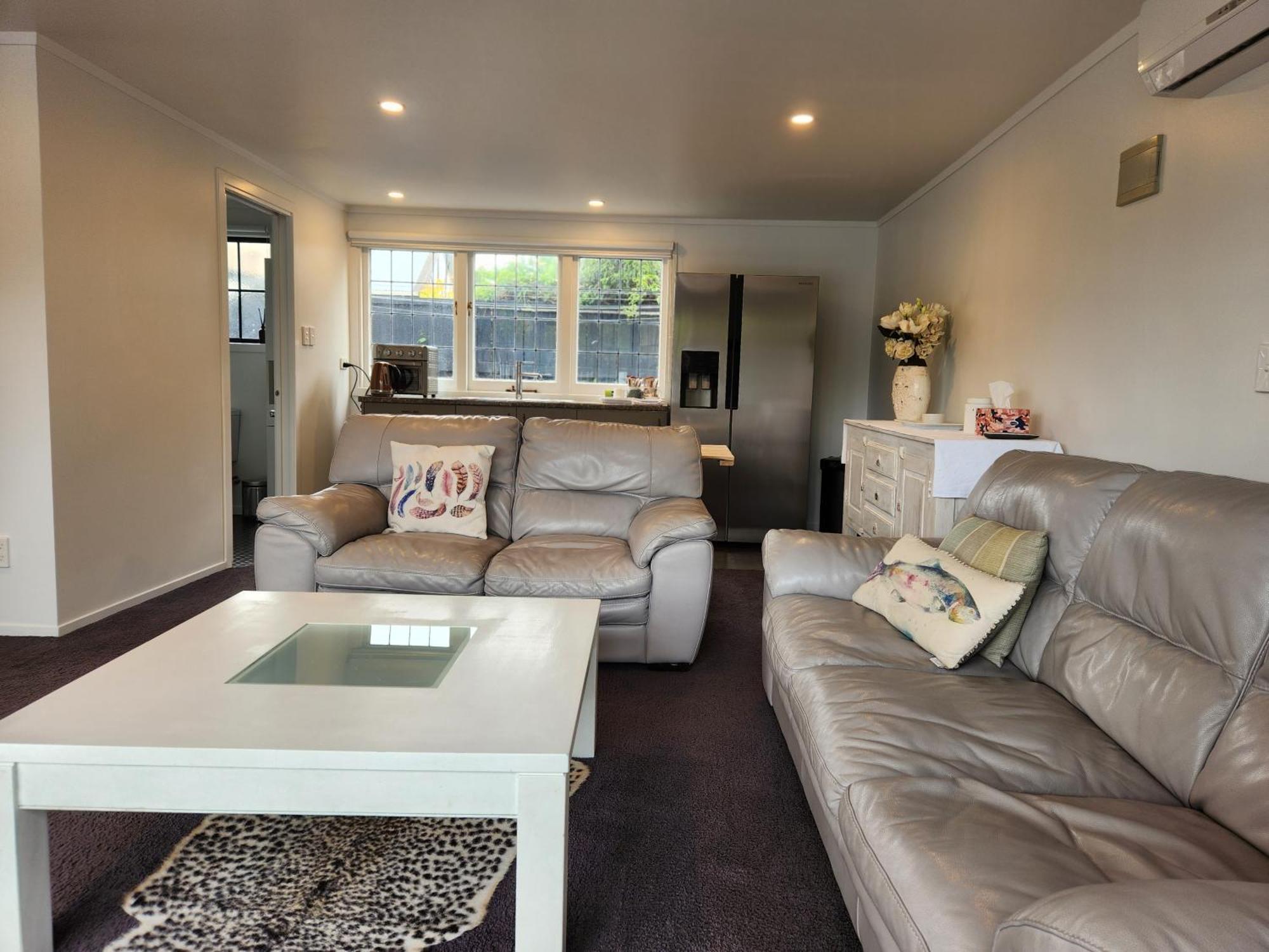 Bed and Breakfast Cedar House Gisborne Esterno foto